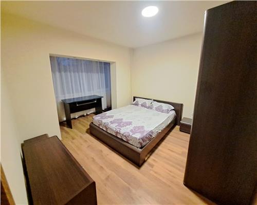 Apartament 3 camere, DECOMANDAT, , Et.2, 70 mp + centrala-Zona Torontalului