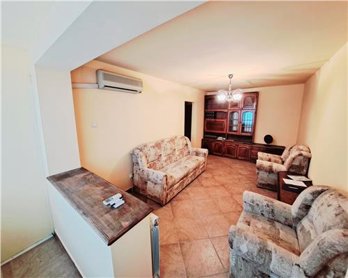 Apartament 3 camere DECOMANDAT, et.1, 68mp -ZONA TORONTALULUI