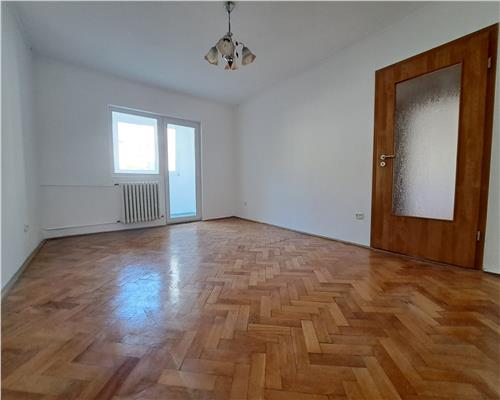 Apartament 3 camere, 65 mp, et.3-Zona Simion Barnutiu